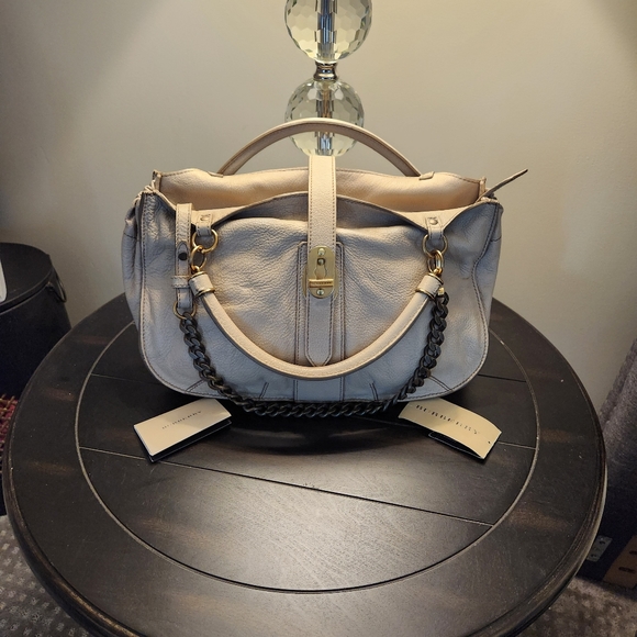 BURBERRY Beige Pebble Grain Leather Zip & Turn lock Satchel - Picture 4 of 16